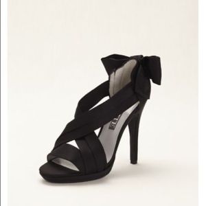 David Bridals Vera Wang Satin Bow heels